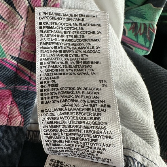 Gap tropical women’s shorts - Picture 8 of 10